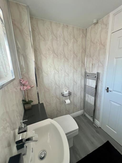 Welsh Getaway Home No 2 - 10 Mins To Bike Park Wales Merthyr Tydfil Exteriör bild